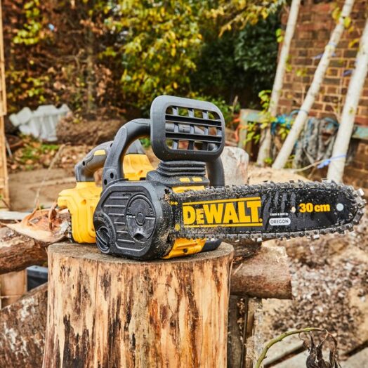 Комплект акумулаторен верижен трион с батерия и зарядно DeWALT DCM565P1 18V - Image 2