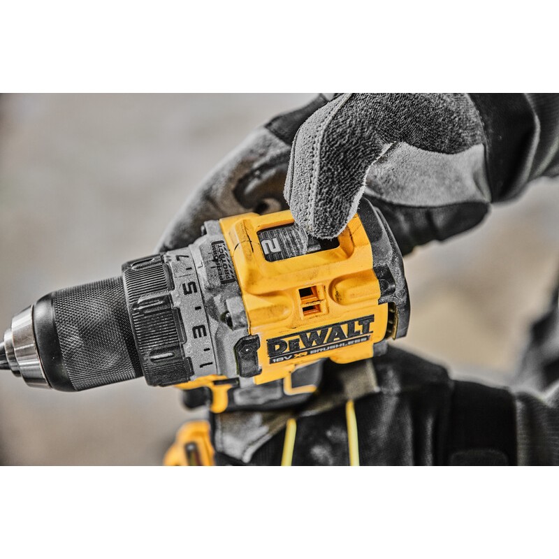Пълен комплект акумулаторен винтоверт 2 батерии куфар и зарядно DeWALT DCD800P2T 18V 90Nm - Image 6